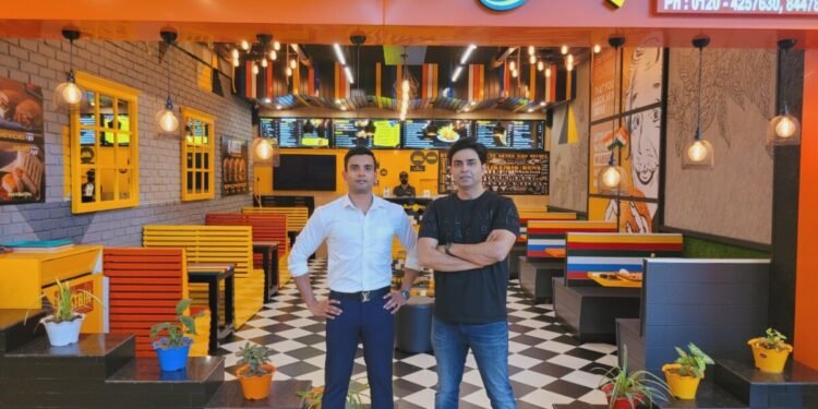 (L-R) Rajat Jaiswal & Farman Beig, Co-founders, Wat-a-Burger