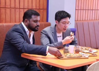 L-R Mahesh Reddy, CEO, Gopizza India and Jae Won Lim, Founder and CEO of Gopizza