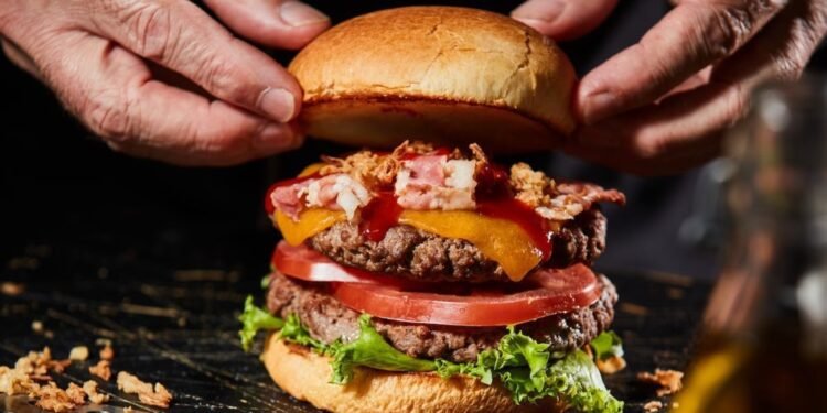 This French Food Startup raises $80M for Virtual Food Delivery Franchise