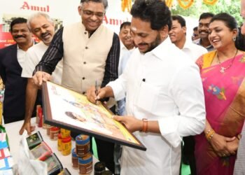 Amul Invests in AP: Breaking Through Opposition to Establish in South India