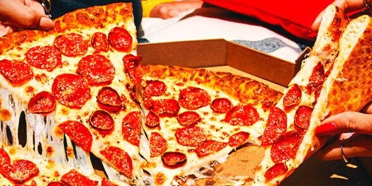 Pizza Hut Launches Big New Yorker Pizza Bagel in Collaboration with Local Food Truck