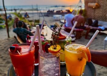 ISSA Welcomes Amber Cocktail Bar for a Retro Disco Bar Takeover