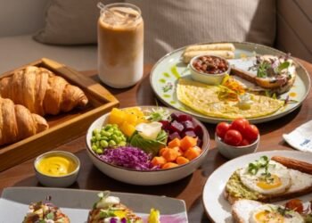 Mazi Café Uncovers In Santacruz