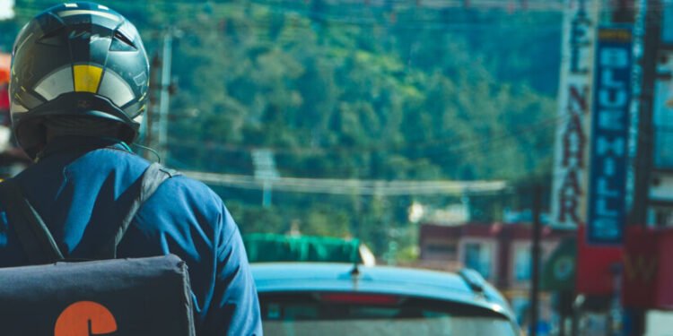 Swiggy partners with Bolt and Domino’s for 10 minute pizza delivery