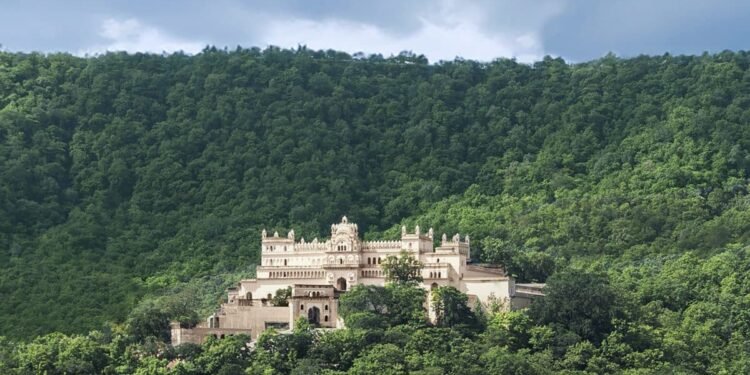 The Oberoi Rajgarh Palace, Khajuraho: A 350-Year-Old Palace Reborn